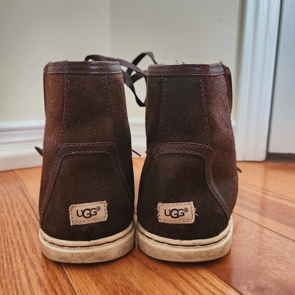 Ugg High Top Sneakers, US9 - Picture 4 of 12